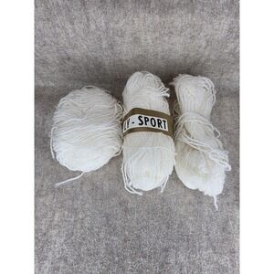 Roly Sport Acrylic Yarn 4578 Ivory  Off White Cream 2.1 oz.‎ Opened & Unwound